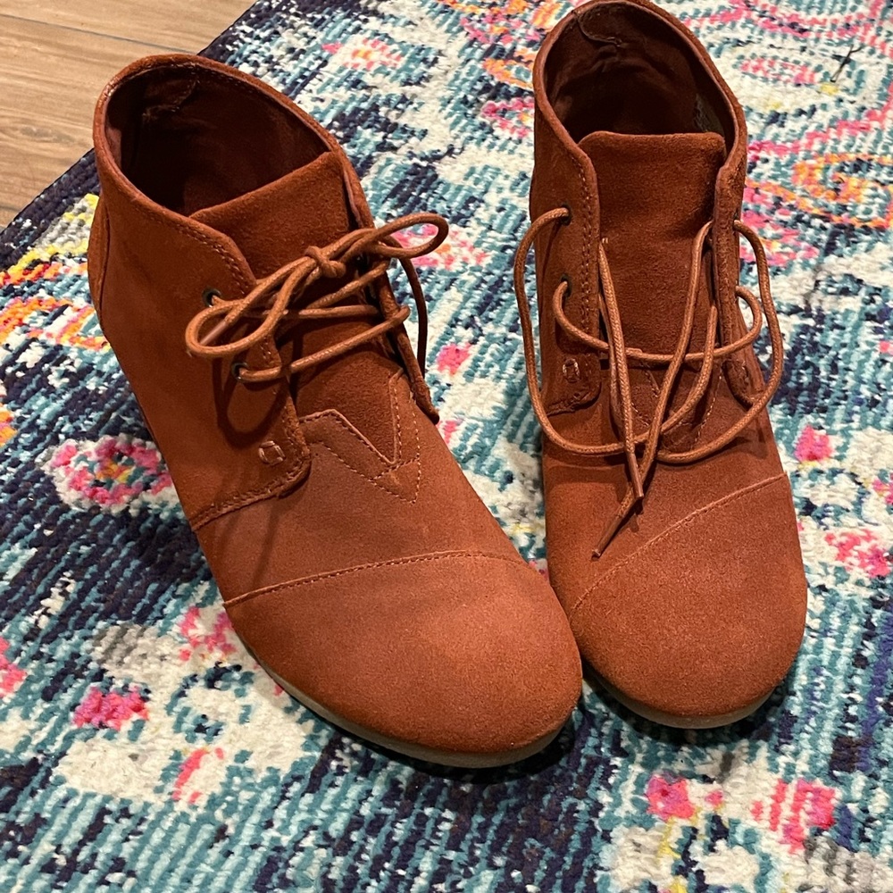 TOMS wedge boot heeled bootie